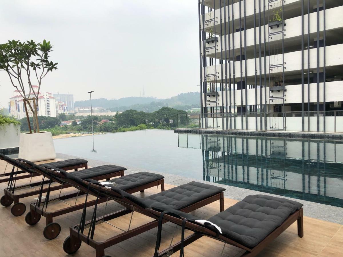 Vivo Suites By Subhome Kuala Lumpur Exterior photo