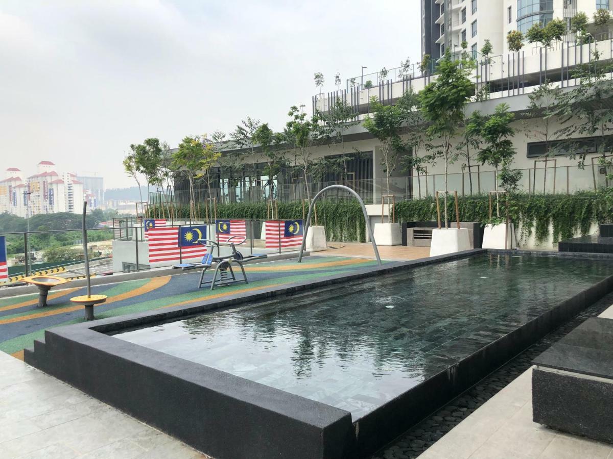Vivo Suites By Subhome Kuala Lumpur Exterior photo
