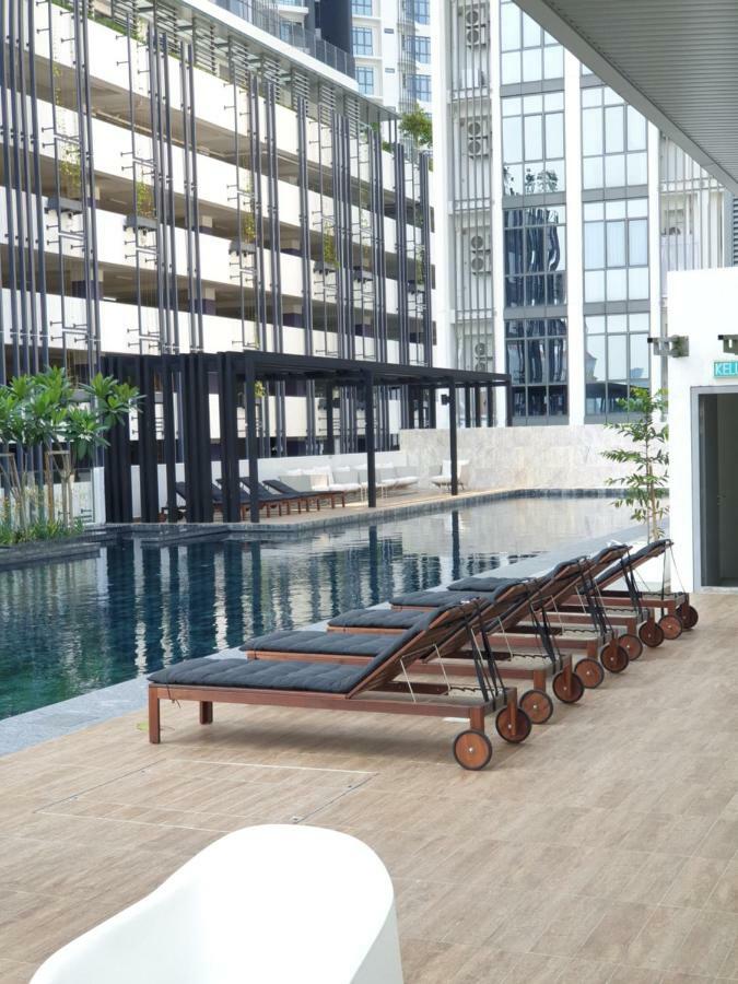 Vivo Suites By Subhome Kuala Lumpur Exterior photo