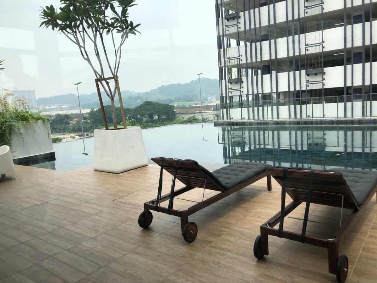Vivo Suites By Subhome Kuala Lumpur Exterior photo
